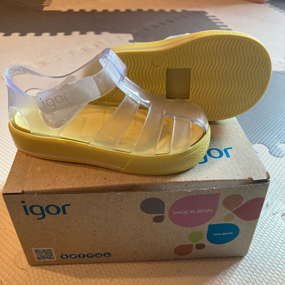 European toddler jelly sandals